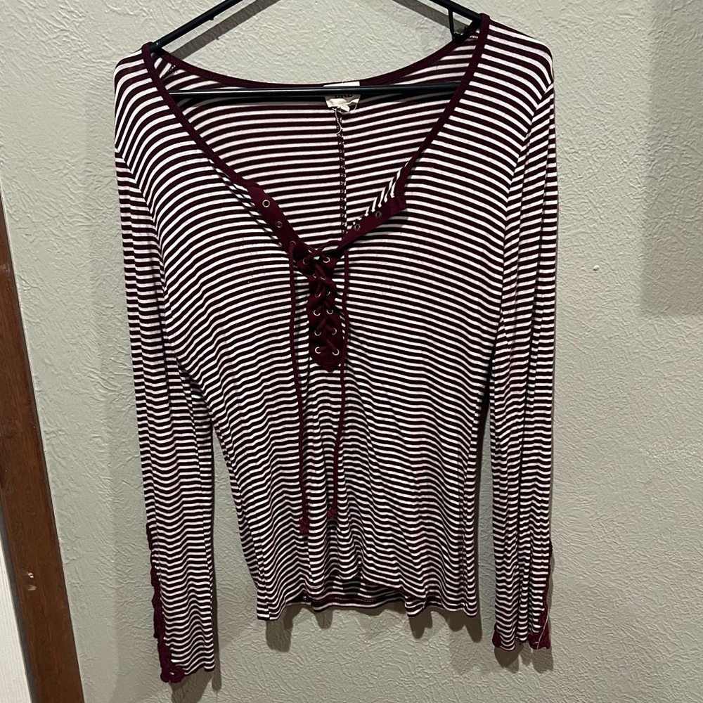 BKE Maroon and White Striped Top Y2K Vibes Sleeve Detail EUC Size Small